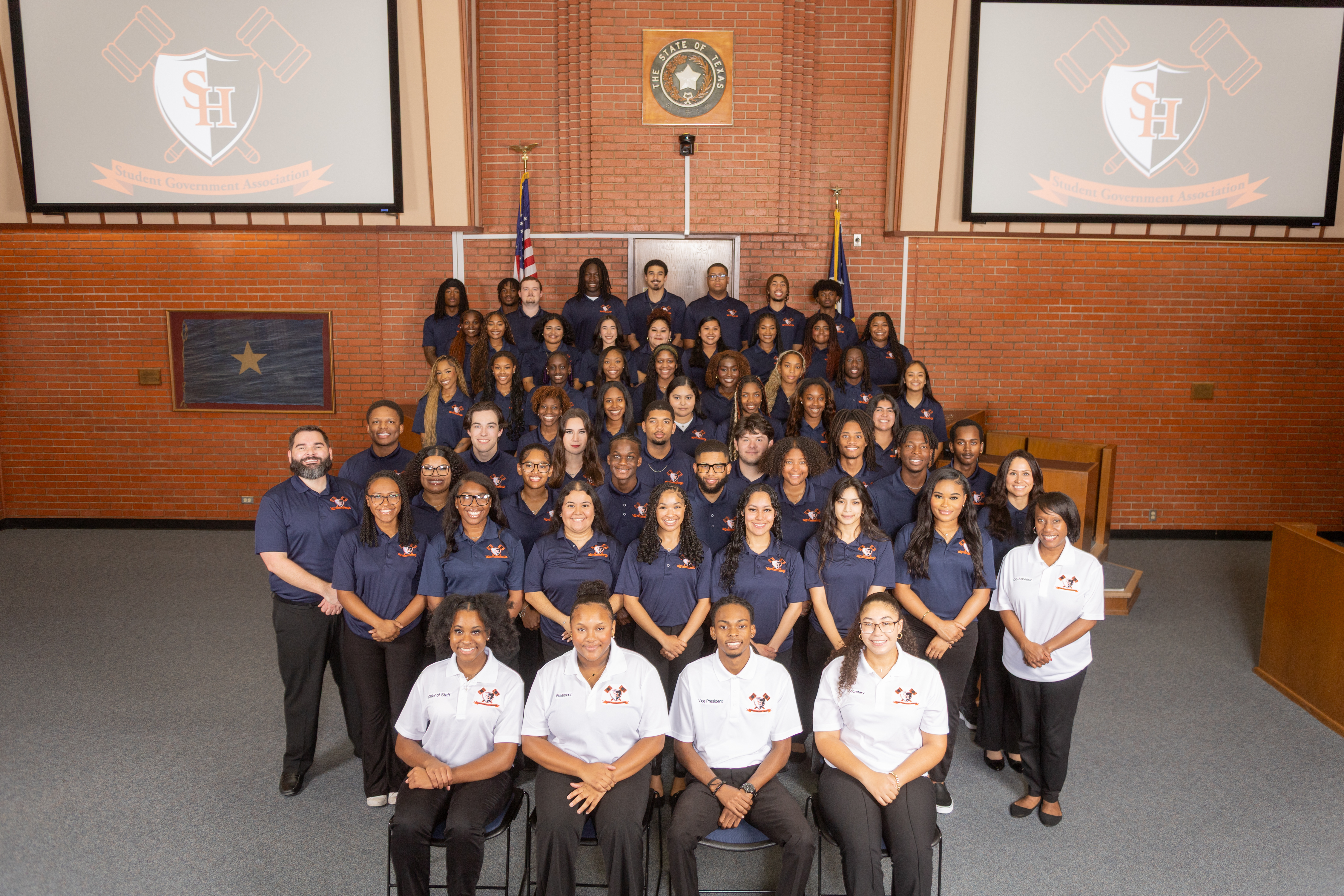 2025_26 Senate Group Photo.jpg